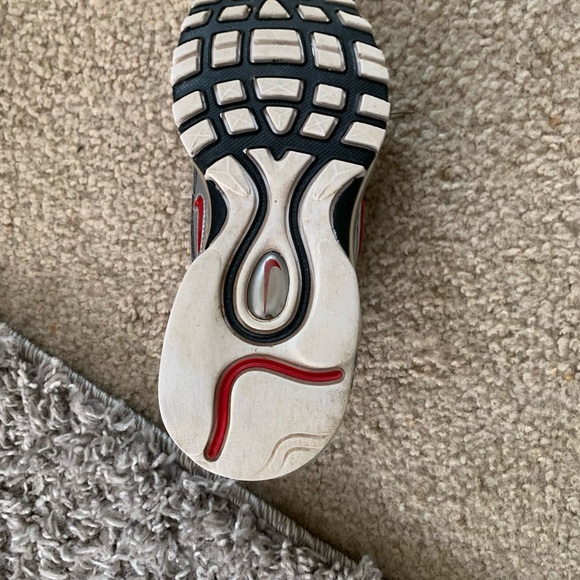 Shoes - Picture 3 of 4